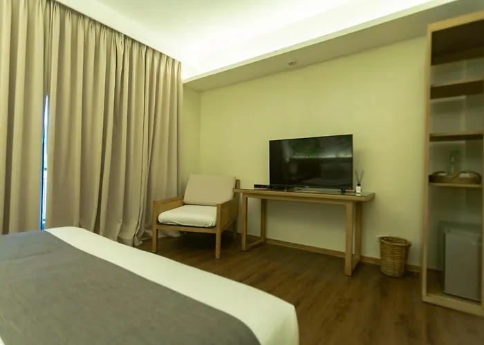 Isla Amara Resort